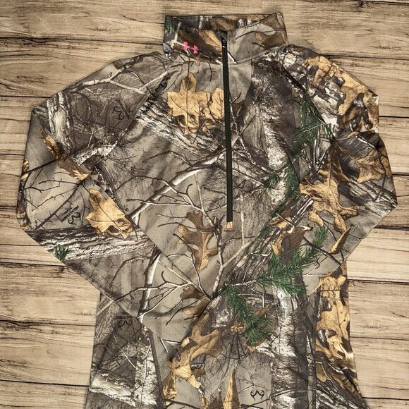 Women’s Under Armour All Season Gear Medium Fitted Camouflage Half Zip Pullover - Picture 1 of 9